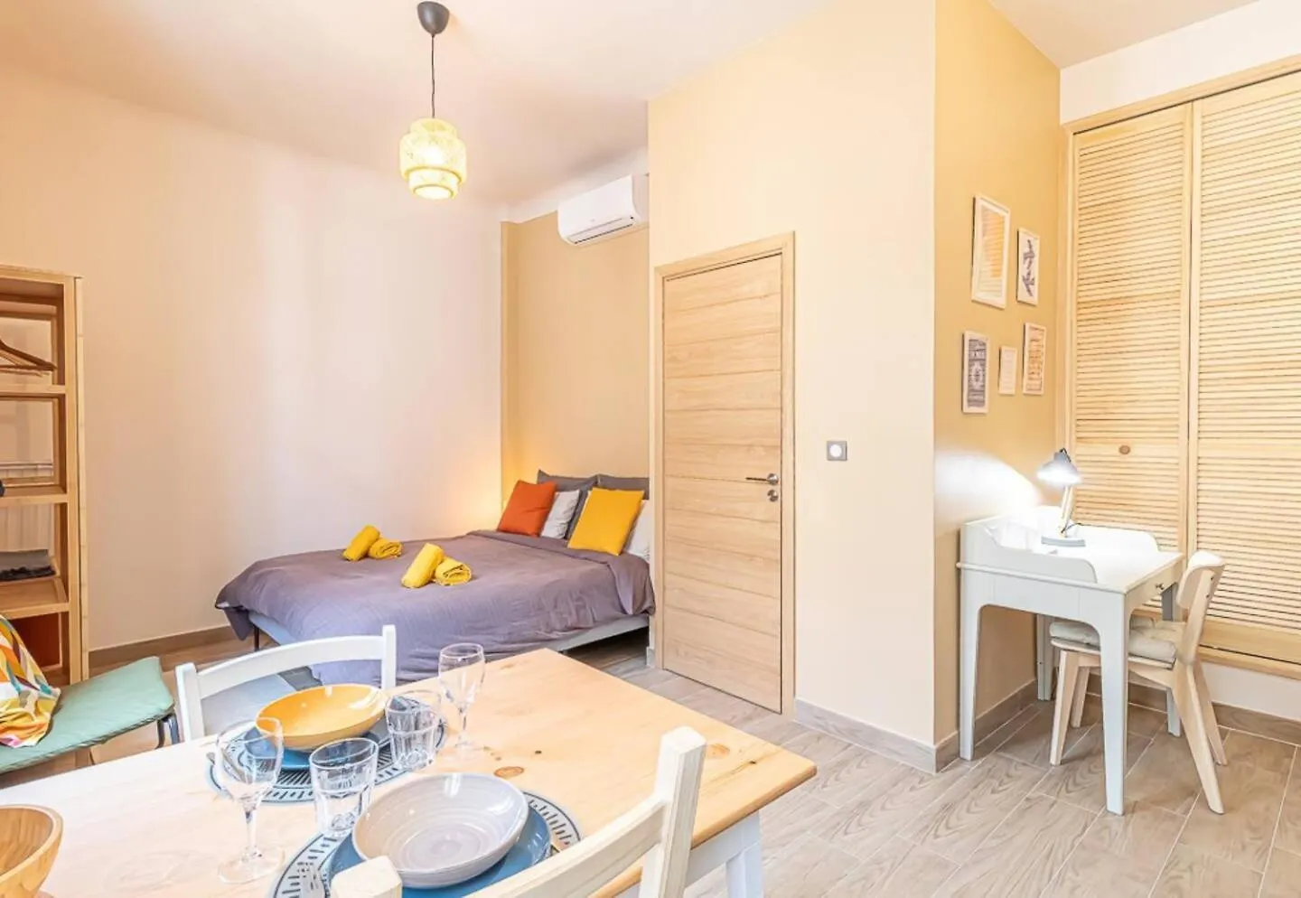 بيت للعطل Cosy One Room Apartment Near Monaco بوزولي